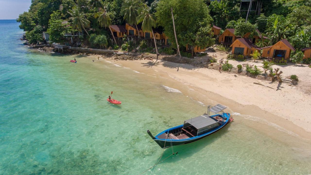 The Cove 3*
