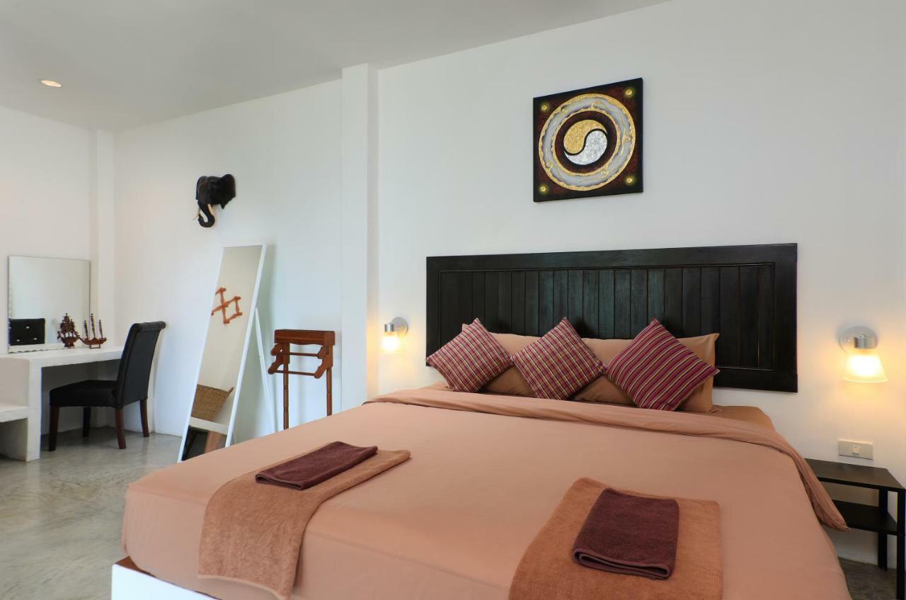 The Cove 3*