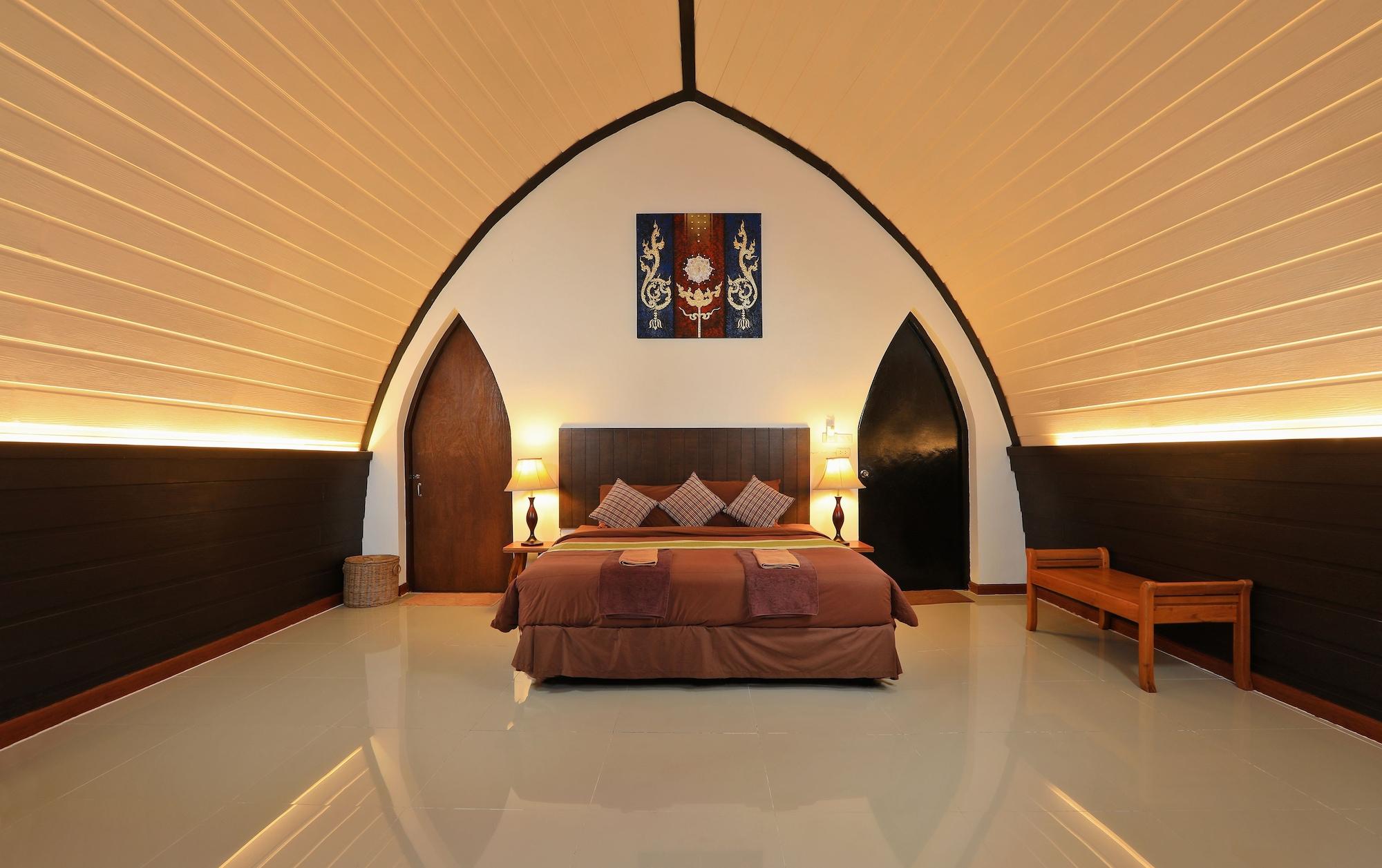 The Cove Resort 3*