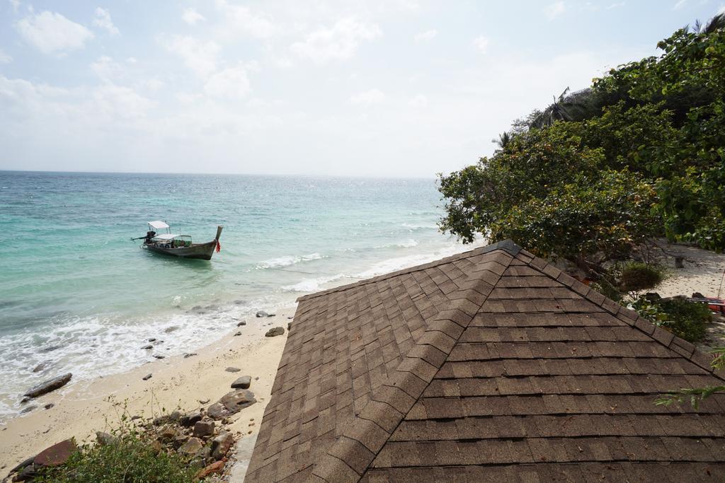 Resort The Cove